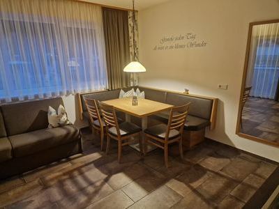 Essbereich der Ferienwohnung Idaple im Haus Wintertraum in Ischgl